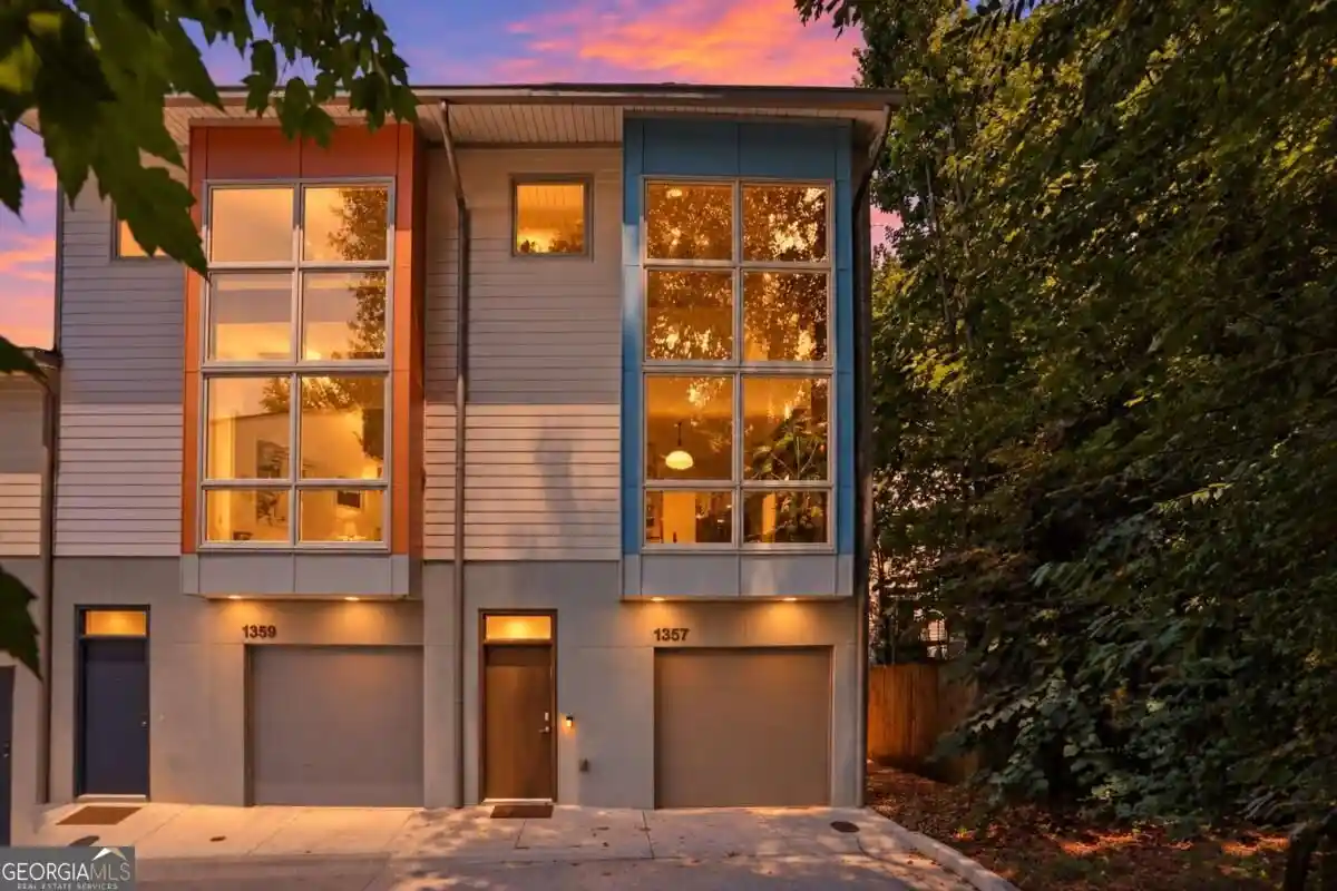 Townhouse for sale at 1357 Stirling Cir NW, Atlanta, GA 30318 | MLS# 10872335