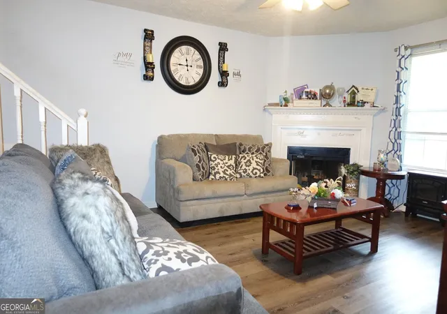 Photo 3 of Single family home for sale at 4734 Saddleridge Rd, Powder Springs, GA 30127 | MLS# 10830861 | Listing updated on 2026-09-25