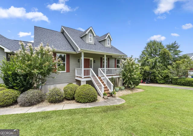 Photo 3 of Sale Pending at 354 Hillridge Cvs, Lizella, GA 31052 | MLS# 10812586 | Listing updated on 2026-09-04