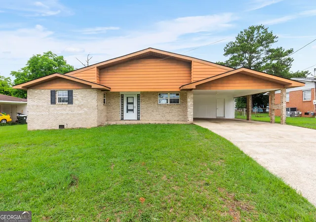 Photo 1 of Sale Pending at 202 Kimberly Rd, Warner Robins, GA 31088 | MLS# 10822342 | Listing updated on 2026-08-16