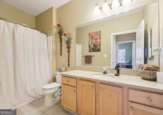 2nd image of 5641 Roswell Rd, Sandy Springs, GA 30342