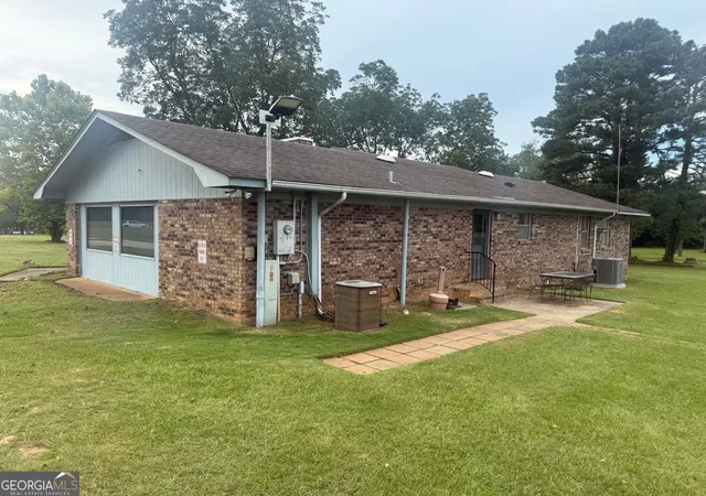 Homes for sale in Eufaula, AL | 1314 Cord 79 S, Eufaula, AL 36027 | MLS# 10591707