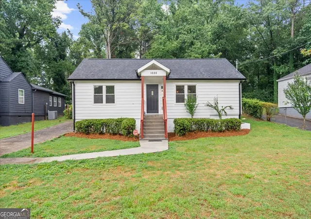Photo 2 of Single family home for sale at 1688 Hadlock St Sw, Atlanta, GA 30311 | MLS# 10801935 | Listing updated on 2026-08-23