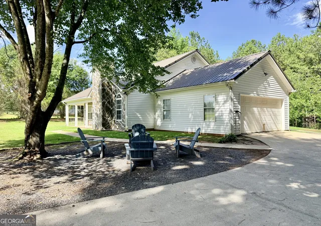 image of 184 Lee Thompson Road, Moreland, GA 30259 | MLS# 10809720