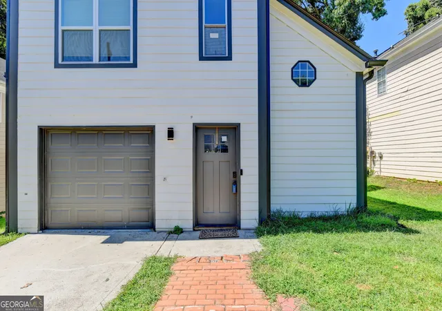 Photo 4 of Single family home for sale at 940 Buckley Pl, Norcross, GA 30093 | MLS# 10834544 | Listing updated on 2026-09-10