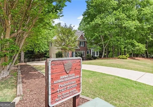 Photo 2 of Single family home for sale at 4425 Woodside Ct, Cumming, GA 30041 | MLS# 10735166 | Listing updated on 2026-09-18