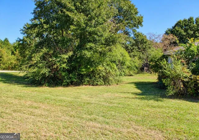 Photo 2 of Single family home for sale at 1346 Lester Rd NW, Conyers, GA 30012 | MLS# 10878800 | Listing updated on 2026-10-30