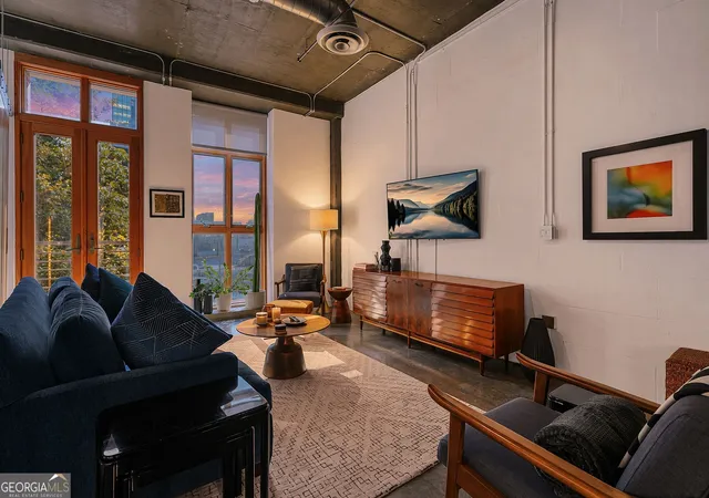 2nd image of 123 Luckie St Nw #2209, Atlanta, GA 30303 | MLS# 10818025