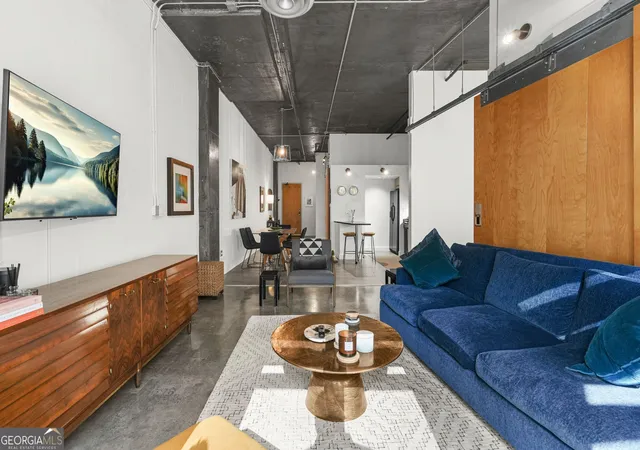 3rd image of 123 Luckie St Nw #2209, Atlanta, GA 30303 | MLS# 10818025