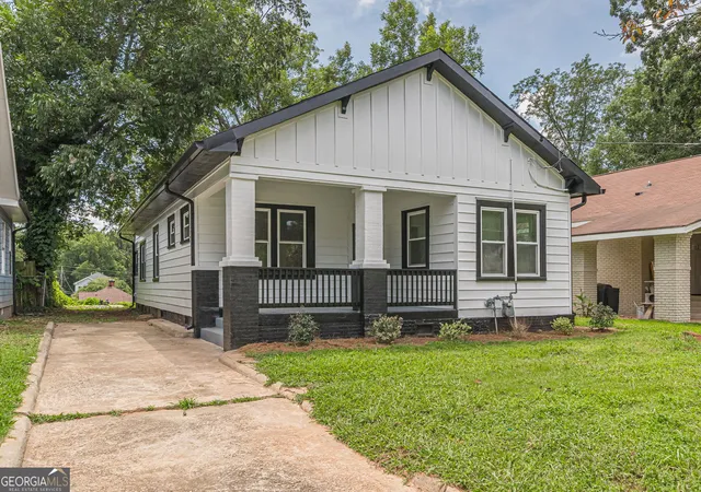 Photo 1 of Single family home for sale at 1236 Avon Ave Sw, Atlanta, GA 30310 | MLS# 10826566 | Listing updated on 2026-09-14