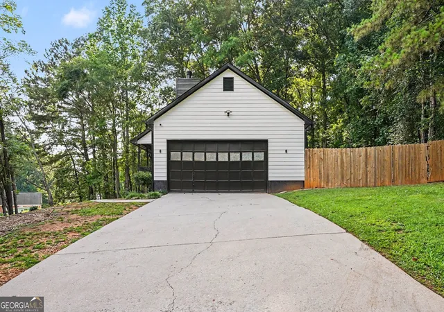 Homes for sale in Stockbridge, GA | 75 Contour Dr, Stockbridge, GA 30281 | MLS# 10793709