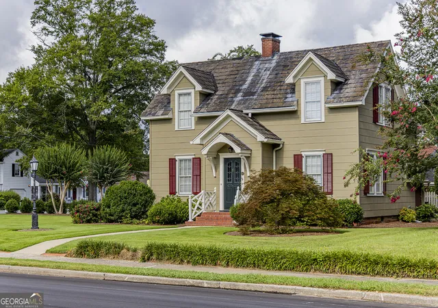 3rd image of 403 N College St, Cedartown, GA 30125 | MLS# 10807829