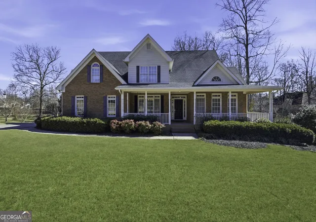 Photo 1 of Single family home for sale at 3805 Jones Creek Dr, Buford, GA 30519 | MLS# 10811071 | Listing updated on 2026-09-17