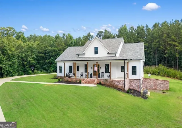1st image of 988 Boozer Rd, Heflin, AL 36264 | MLS# 10801025