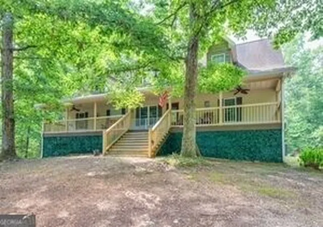 Photo 3 of Sale Pending at 600 Smith Frk Dr, Demorest, GA 30535 | MLS# 10820338 | Listing updated on 2026-09-01