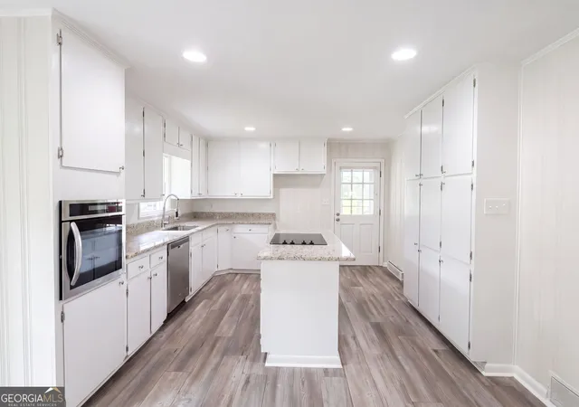 Photo 2 of Single family home for sale at 267 Decatur Rd, Mcdonough, GA 30253 | MLS# 10794298 | Listing updated on 2026-09-17