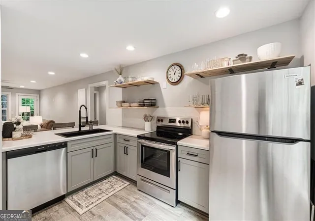 Condo for sale at 302 Teal Ct #302, Roswell, GA 30076 | MLS# 10790075