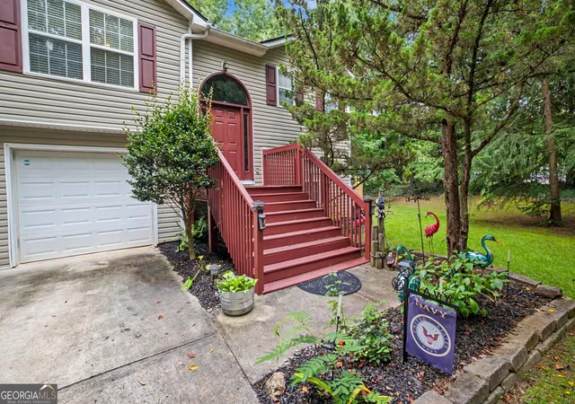 4th image of 1049 Millard Farmer Rd, Newnan, GA 30263 | MLS# 10818515