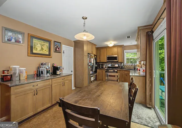 5th image of 1049 Millard Farmer Rd, Newnan, GA 30263 | MLS# 10818515