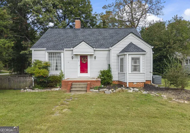 Photo 1 of Single family home for sale at 124 Boulevard, Toccoa, GA 30577 | MLS# 10874533 | Listing updated on 2026-10-30