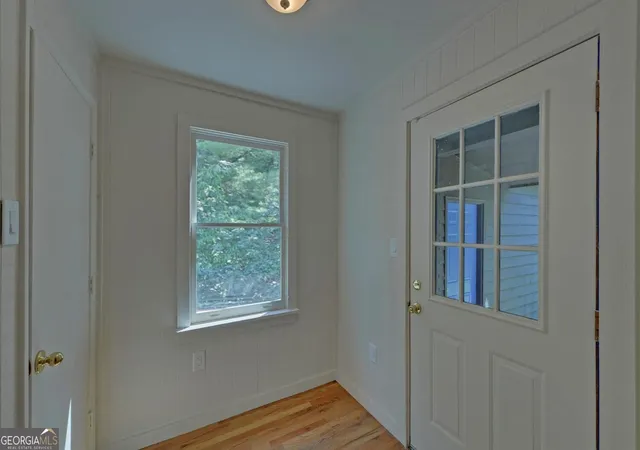 Photo 3 of Single family home for sale at 1799 Seed Lake Rd, Lakemont, GA 30552 | MLS# 10832616 | Listing updated on 2026-09-08