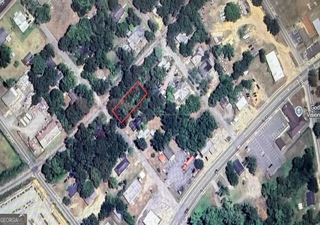 Photo 2 of Sale Pending at 201 Grady St, Dublin, GA 31021 | MLS# 10833461 | Listing updated on 2026-09-20