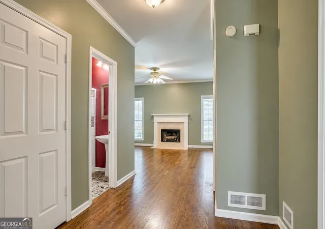 Photo 2 of Single family home for sale at 5160 Lakeview Pkwy, Villa Rica, GA 30180 | MLS# 10699120 | Listing updated on 2026-08-28