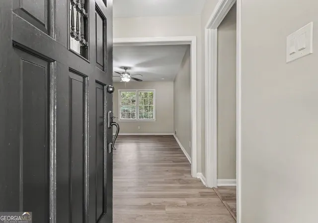 Photo 3 of Single family home for sale at 4295 Autumn Hl Dr, Stone Mountain, GA 30083 | MLS# 10820896 | Listing updated on 2026-09-13