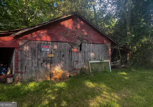 Photo 4 of Single family home for sale at 2282 Ga Hwy 11 S, Hillsboro, GA 31038 | MLS# 10810943 | Listing updated on 2026-08-07