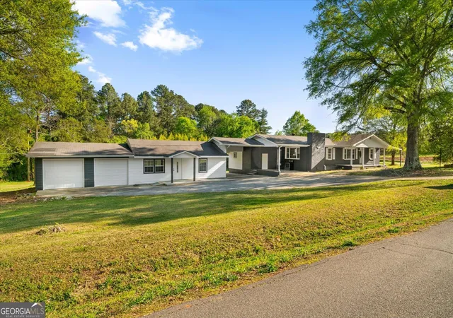 1st image of 832 Snow Springs Rd Nw, Adairsville, GA 30103 | MLS# 10735763