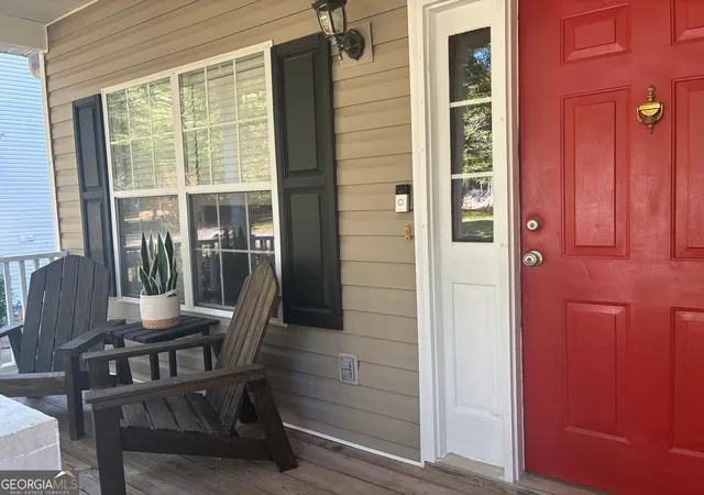 Photo 3 of Single family home for sale at 74 Willow Dell Dr, Senoia, GA 30276 | MLS# 10740193 | Listing updated on 2026-09-21