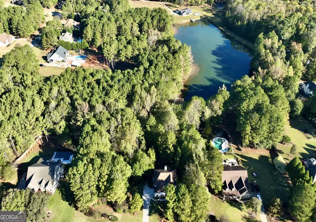 Photo 3 of Single family home for sale at 120 Meadow View Glen, Newnan, GA 30265 | MLS# 10804978 | Listing updated on 2026-09-28