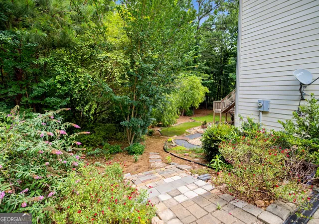 Photo 3 of Single family home for sale at 120 Meadow View Glen, Newnan, GA 30265 | MLS# 10804978 | Listing updated on 2026-09-28