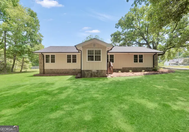 Photo 2 of Single family home for sale at 1375 Mcgarity Rd, Mcdonough, GA 30252 | MLS# 10836933 | Listing updated on 2026-09-09