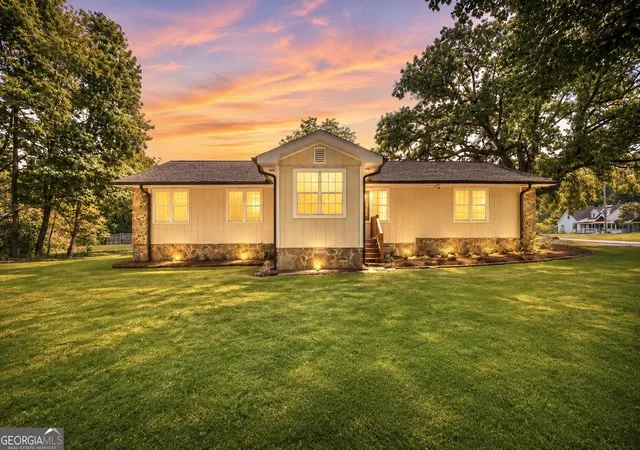 Photo 3 of Single family home for sale at 1375 Mcgarity Rd, Mcdonough, GA 30252 | MLS# 10836933 | Listing updated on 2026-09-09