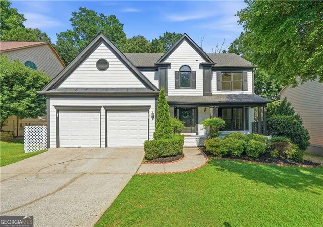 Homes for sale in Alpharetta, GA | 5160 Cinnabar Dr, Alpharetta, GA 30022 | MLS# 10797746