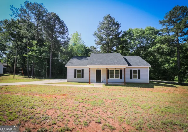 Photo 3 of Sale Pending at 101 Alexandria Way, Thomaston, GA 30286 | MLS# 10741318 | Listing updated on 2026-09-16