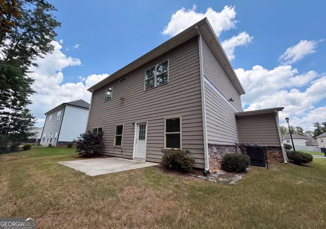 Photo 4 of Single family home for sale at 5317 Winmire Ln, Stone Mountain, GA 30088 | MLS# 10802790 | Listing updated on 2026-09-06