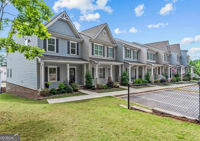 Photo 4 of Townhouse for sale at 101 Crane Ln #12B, Eatonton, GA 31024 | MLS# 10775645 | Listing updated on 2026-08-24