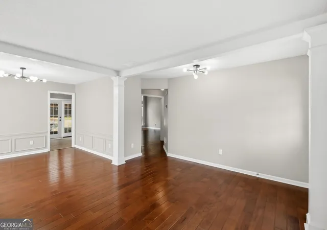Photo 3 of Sale Pending at 504 Stepney Ct Se, Marietta, GA 30067 | MLS# 10817751 | Listing updated on 2026-09-14