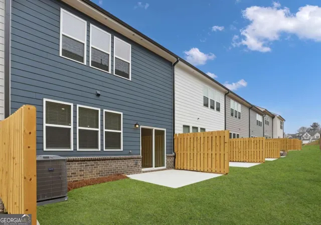 Photo 2 of Sale Pending at 546 East Rope Mill #25, Holly Springs, GA 30115 | MLS# 10815792 | Listing updated on 2026-09-18