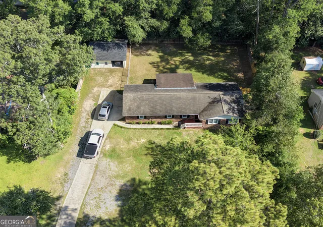 Photo 3 of Single family home for sale at 307 Pinewood Dr, Dublin, GA 31021 | MLS# 10799444 | Listing updated on 2026-09-10