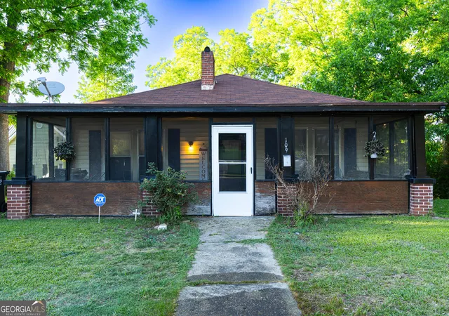 Homes for sale in Manchester, GA | 109 E Main St, Manchester, GA 31816 | MLS# 10759024