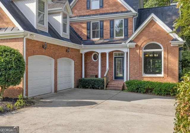 Photo 3 of Single family home for sale at 395 Amberbrook Cir, Grayson, GA 30017 | MLS# 10826015 | Listing updated on 2026-09-18