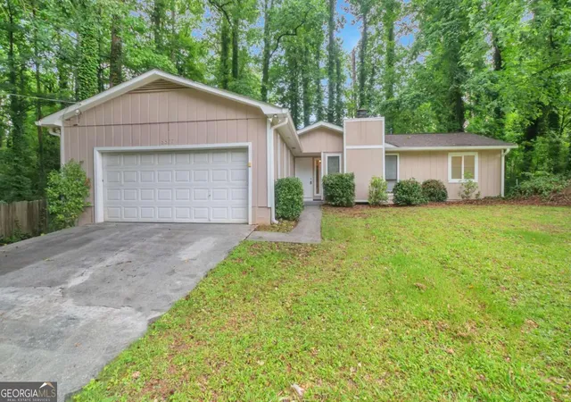 Photo 2 of Sale Pending at 5577 Whittondale Rd, Lithonia, GA 30058 | MLS# 10543105 | Listing updated on 2026-09-08