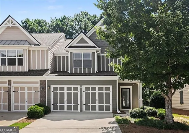 Photo 2 of Townhouse for sale at 240 Parc View Ln, Woodstock, GA 30188 | MLS# 10810463 | Listing updated on 2026-09-13