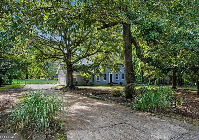 2nd image of 1304 Oakwood Rd, Jonesboro, GA 30236 | MLS# 10774541
