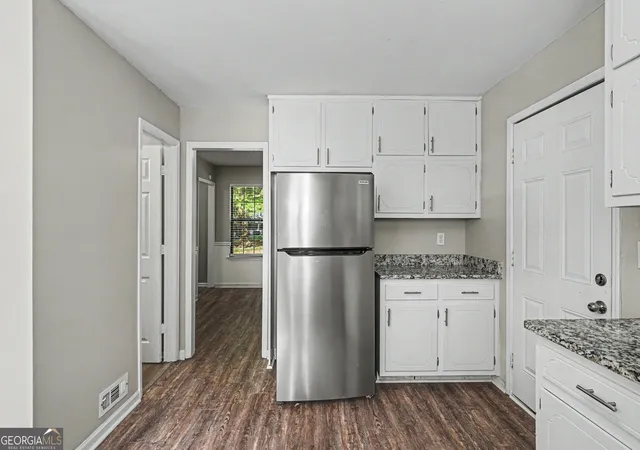 5th image of 1304 Oakwood Rd, Jonesboro, GA 30236 | MLS# 10774541