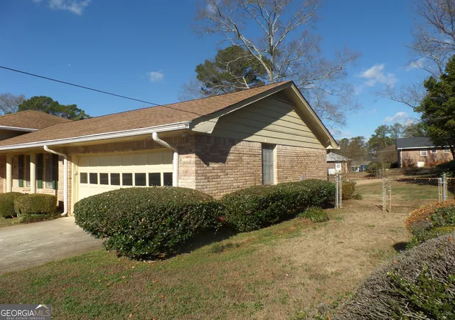 Photo 3 of Single family home for sale at 3748 Aristides Ln, Decatur, GA 30034 | MLS# 10737205 | Listing updated on 2026-05-04