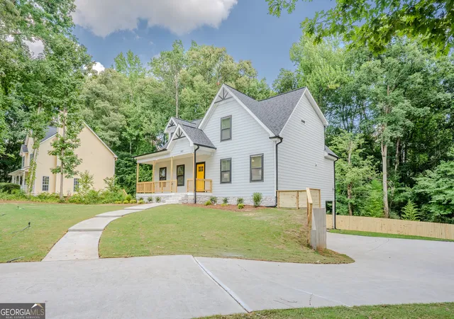 1st image of 160 Rosewood Cir, Covington, GA 30016 | MLS# 10804589